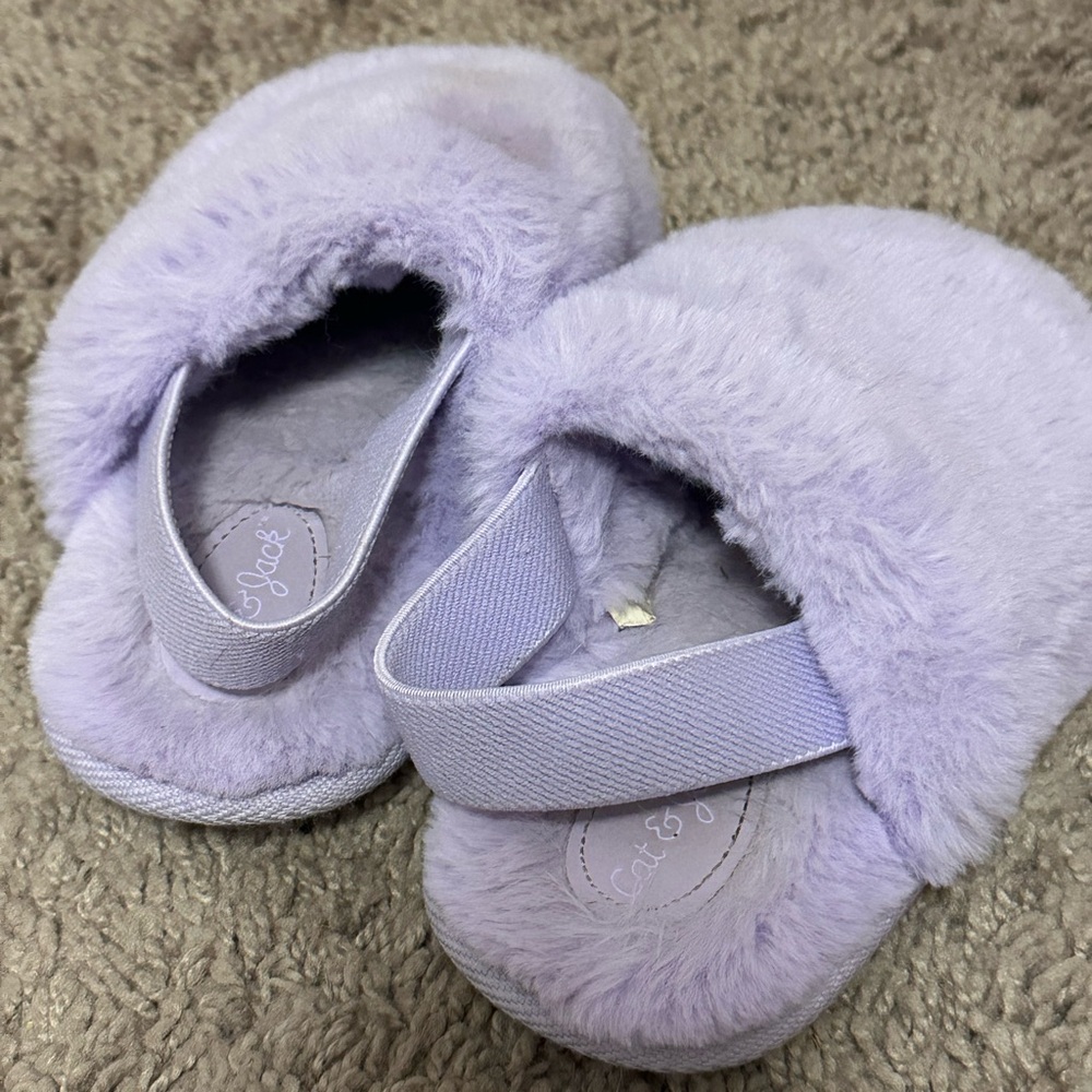 Cat & Jack Lavender Fuzzy Kids Slippers